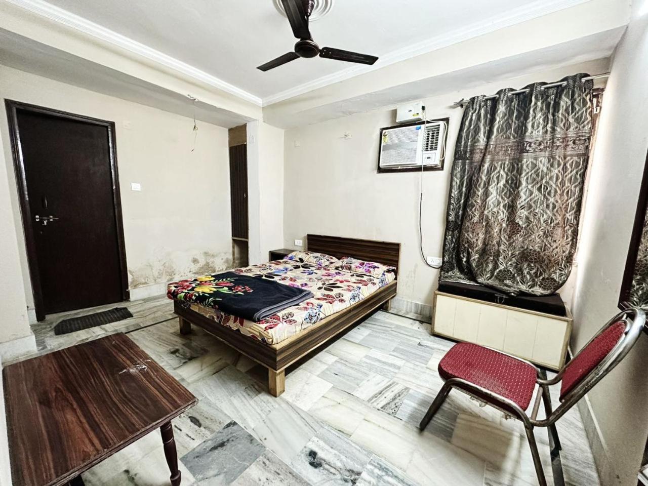 Krishna Residency * Varanasi